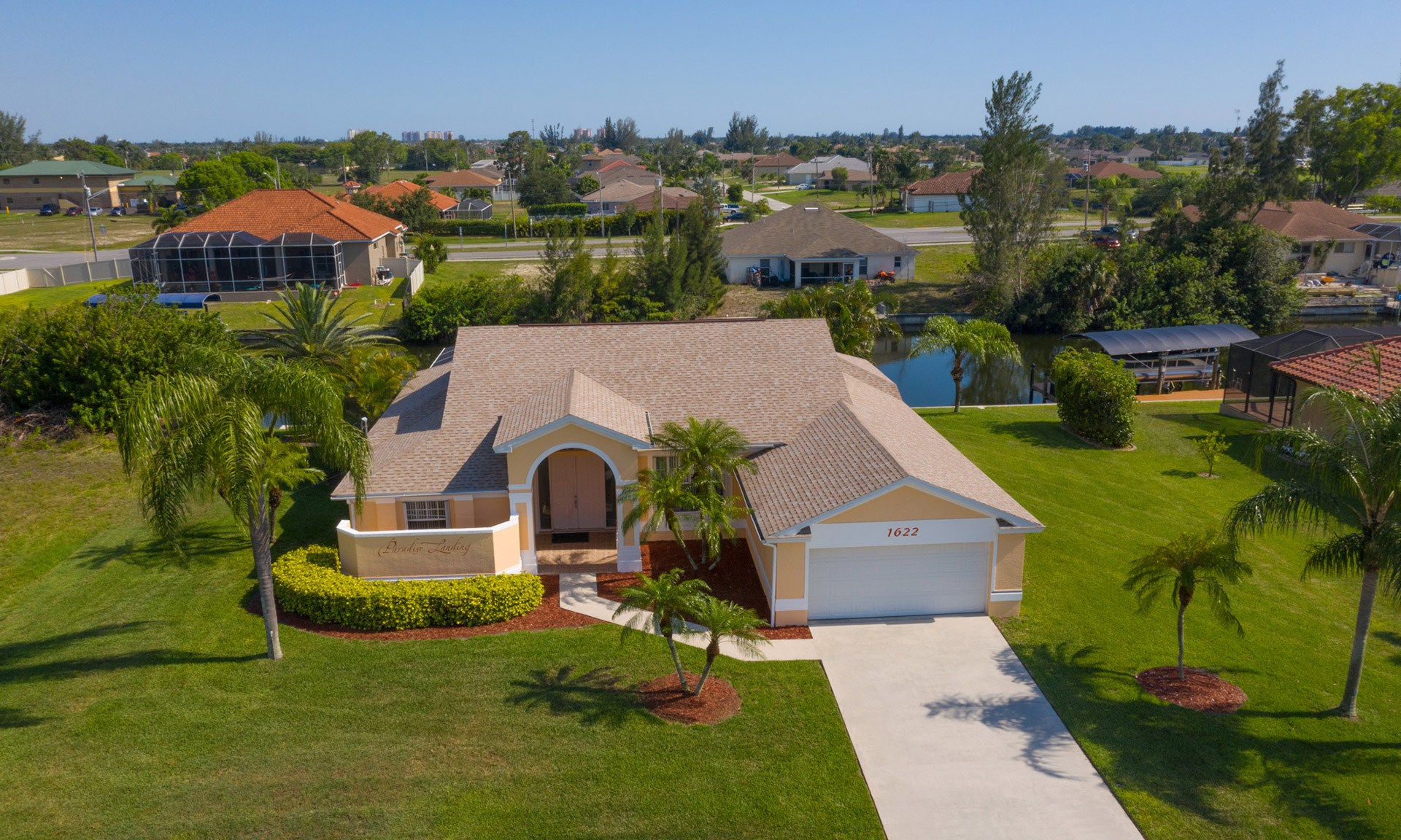 Buying or selling real estate - Cape Coral Vacation Homes from BMI-Homes, Property Management, Real Estate, New construction Florida